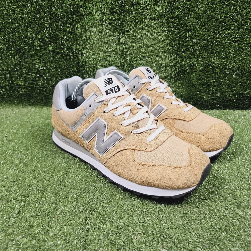 New Balance 574 Gold Mustard Suede Athletic Comfort Sneakers Mens Size 10.5